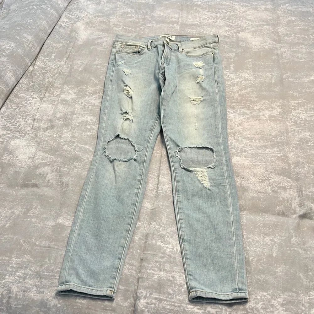 Frame Denim Womens size 27 le skinny de jeanne light wash distressed